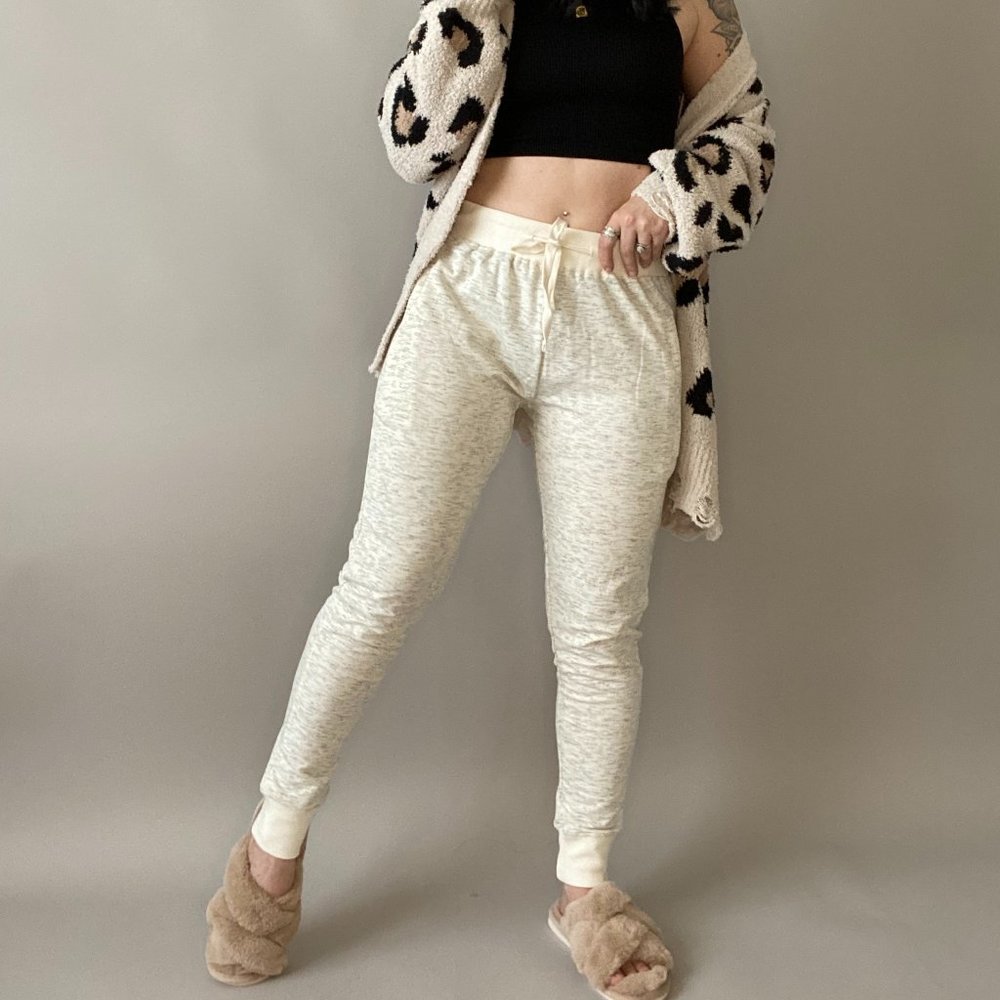 Mono B Cream Joggers